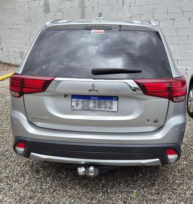 MITSUBISHI-OUTLANDER-2018