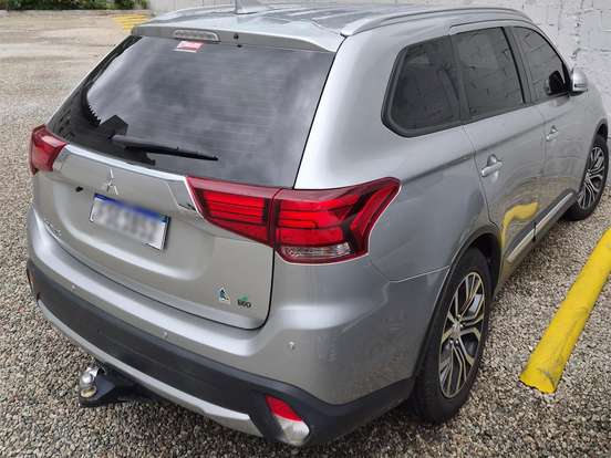 MITSUBISHI-OUTLANDER-2.0 16V GASOLINA 4P AUTOMÁTICO MITSUBISHI-OUTLANDER-2018