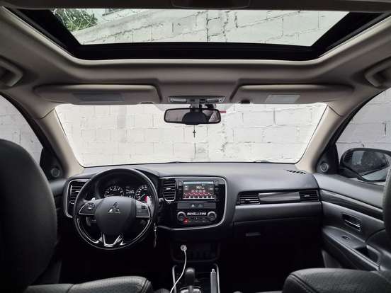 MITSUBISHI-OUTLANDER-2018