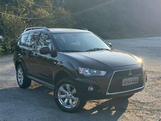 MITSUBISHI-OUTLANDER-3.0 GT 4X4 V6 24V GASOLINA 4P AUTOMÁTICO MITSUBISHI-OUTLANDER-2010