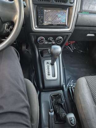 MITSUBISHI-PAJERO-2010