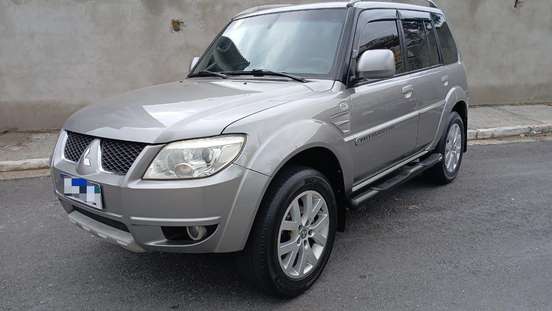 MITSUBISHI-PAJERO TR4-2.0 4X2 16V 140CV FLEX 4P MANUAL MITSUBISHI-PAJERO TR4-2012