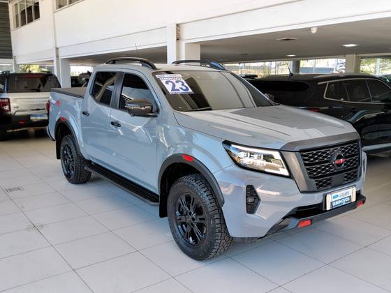 NISSAN FRONTIER 2.3 16V TURBO DIESEL PRO4X CD 4X4 AUTOMÁTICO