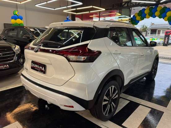NISSAN-KICKS-2022