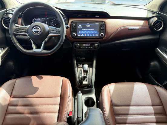 NISSAN-KICKS-2023