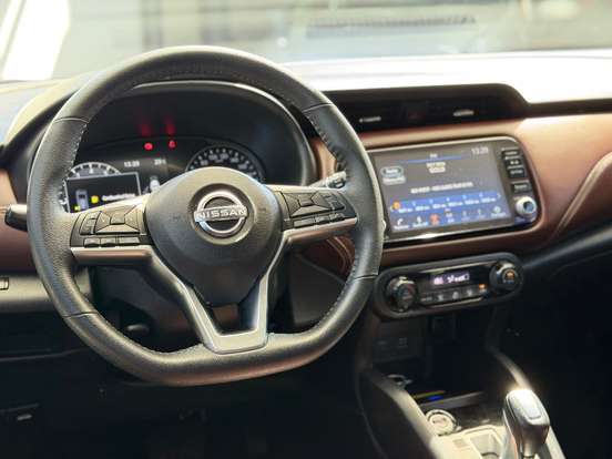 NISSAN-KICKS-2023