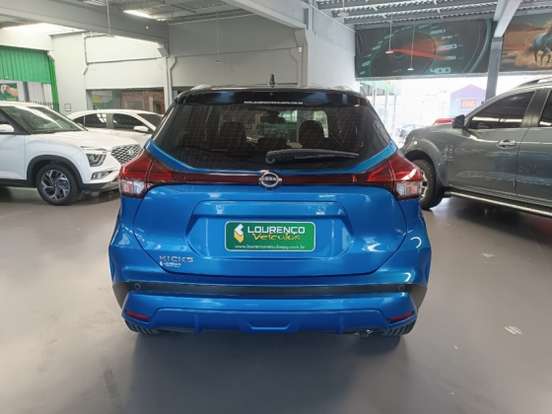 NISSAN-KICKS-2023