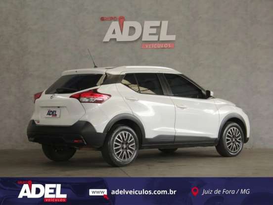 NISSAN-KICKS-2020