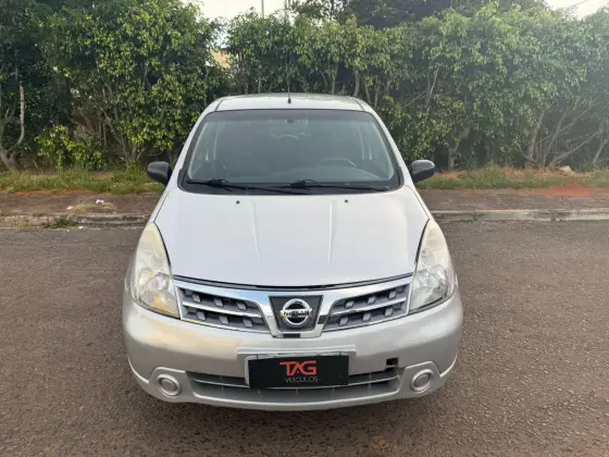 NISSAN LIVINA 1.8 S 16V FLEX 4P AUTOMÁTICO