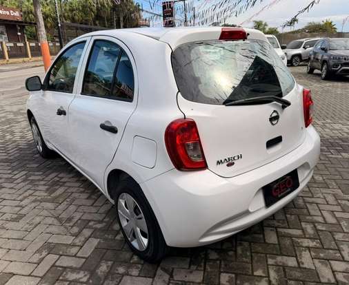 NISSAN-MARCH-2017