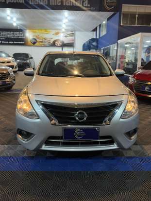 NISSAN-VERSA-2019