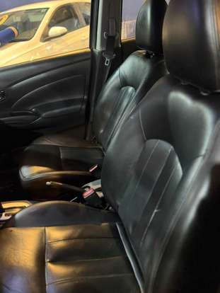 NISSAN-VERSA-2019