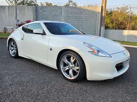NISSAN-370Z-3.7 V6 GASOLINA SPORT AUTOMÁTICO NISSAN-370Z-2011