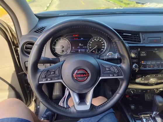 NISSAN FRONTIER 2.3 16V TURBO DIESEL PRO4X CD 4X4 AUTOMÁTICO