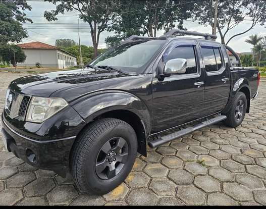 NISSAN-FRONTIER-2010
