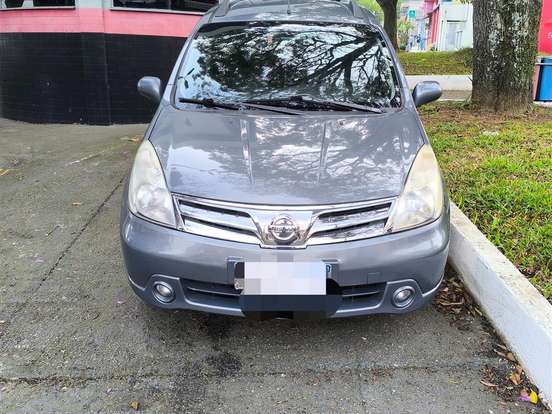NISSAN-LIVINA-1.8 S 16V FLEX 4P AUTOMÁTICO NISSAN-LIVINA-2013