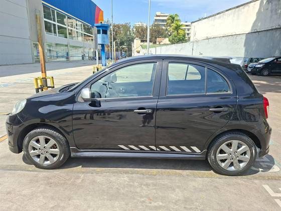 NISSAN MARCH 1.6 SR 16V FLEX 4P MANUAL