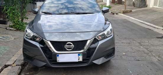 NISSAN-VERSA-2021