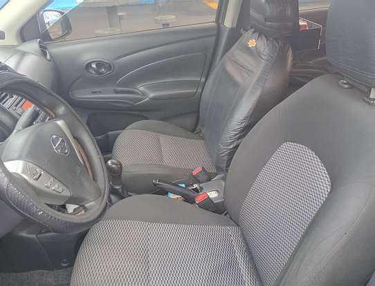NISSAN-VERSA-2018
