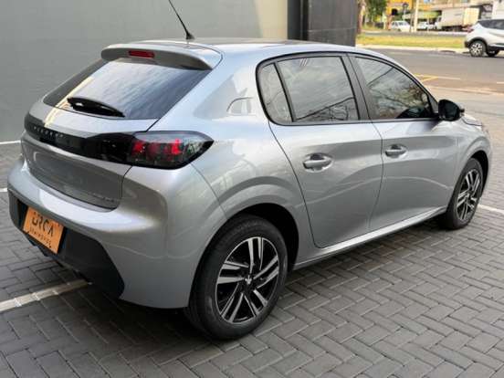 PEUGEOT-208-2023