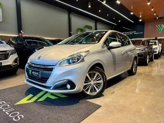 PEUGEOT 208 1.6 GRIFFE 16V FLEX 4P AUTOMÁTICO