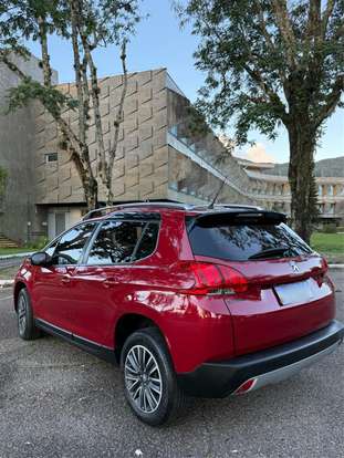 PEUGEOT-2008-2019