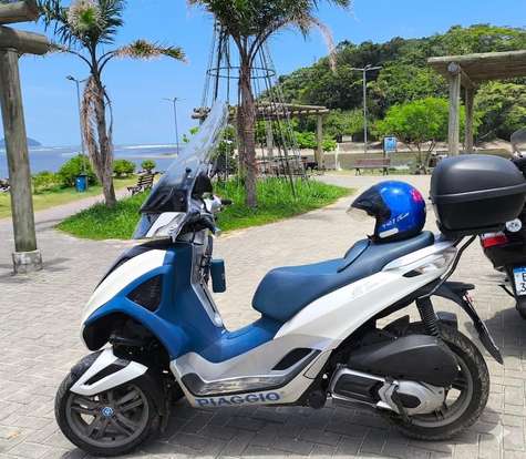 PIAGGIO-MP3 300-2012