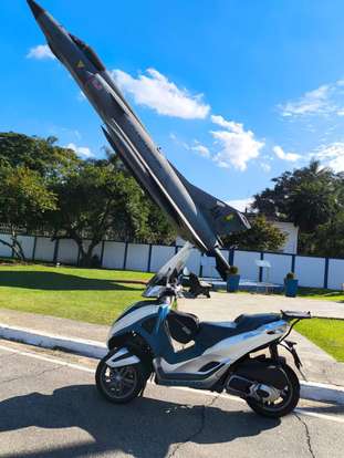 PIAGGIO-MP3 300-2012