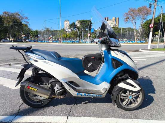 PIAGGIO-MP3 300-2012