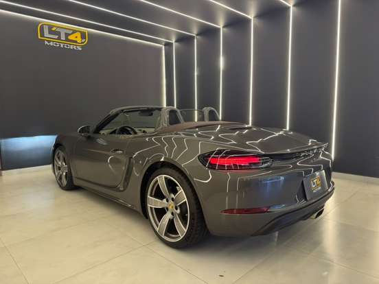 PORSCHE-718-2024