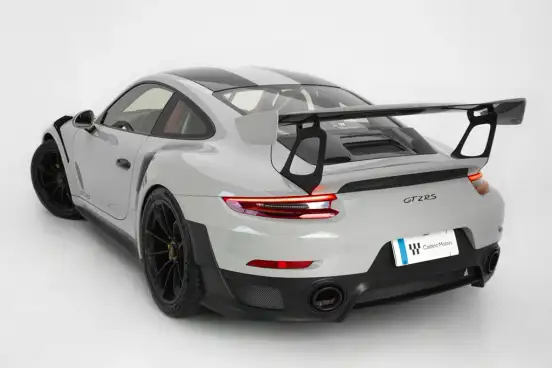 PORSCHE-911-2019