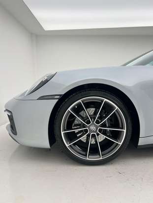 PORSCHE-911-2022