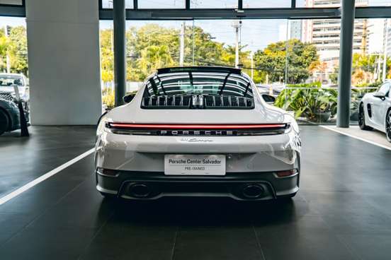 PORSCHE-911-2025