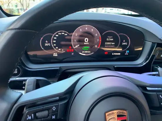 PORSCHE-CAYENNE-2024