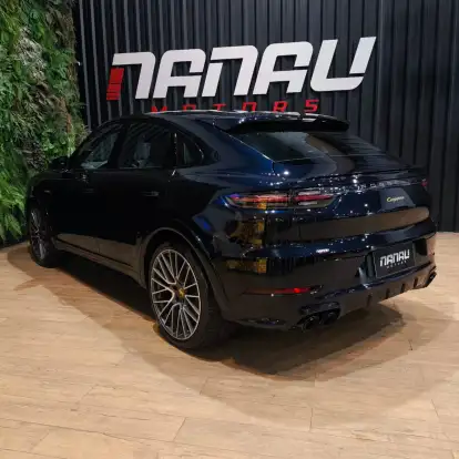PORSCHE-CAYENNE-2022