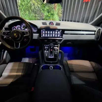 PORSCHE-CAYENNE-2022