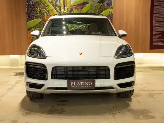 PORSCHE-CAYENNE-2022