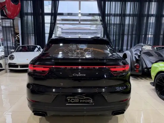 PORSCHE-CAYENNE-2020