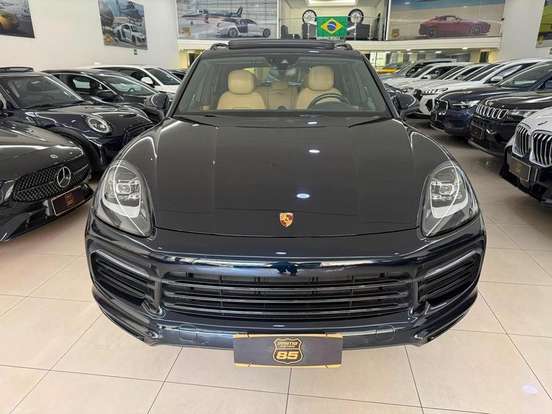 PORSCHE-CAYENNE-2019