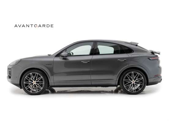 PORSCHE-CAYENNE-2025