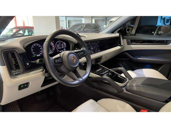 PORSCHE-CAYENNE-3.0 V6 E-HYBRID COUPÉ AWD TIPTRONIC S PORSCHE-CAYENNE-2024