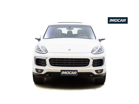 PORSCHE-CAYENNE-2016