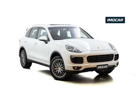 PORSCHE-CAYENNE-2016