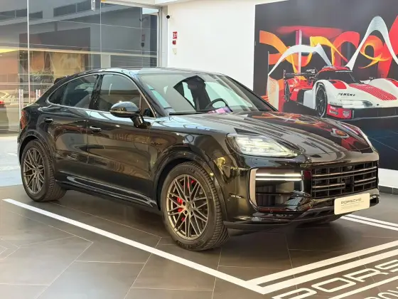 PORSCHE CAYENNE 4.0 V8 E-HYBRID TURBO COUPÉ AWD TIPTRONIC S