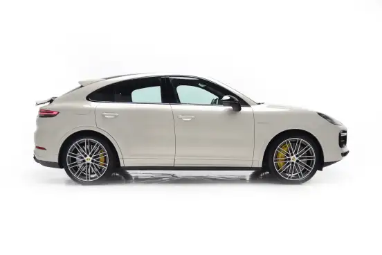 PORSCHE-CAYENNE-2023