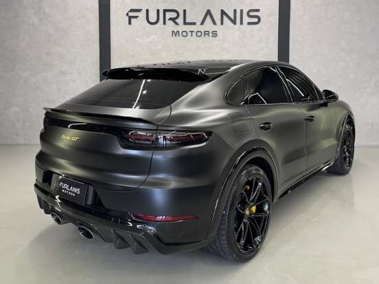 PORSCHE-CAYENNE-2022