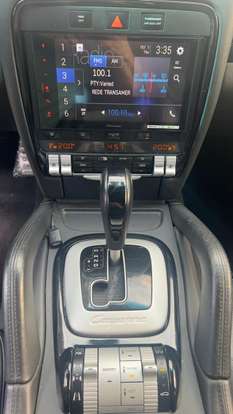 PORSCHE-CAYENNE-2010