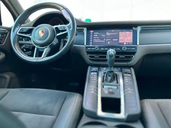 PORSCHE-MACAN-2.0 16V GASOLINA 4P AUTOMÁTICO PORSCHE-MACAN-2019