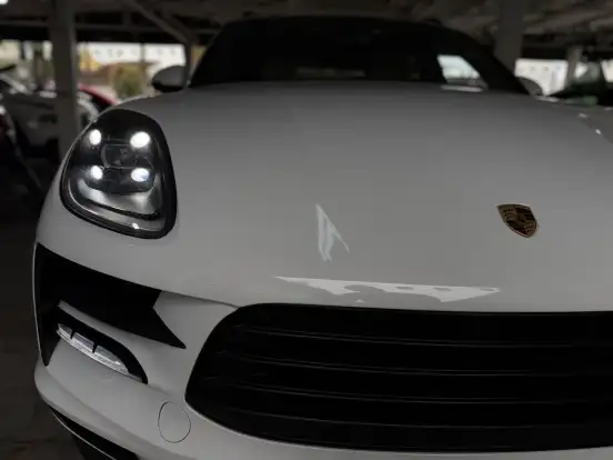 PORSCHE-MACAN-2021