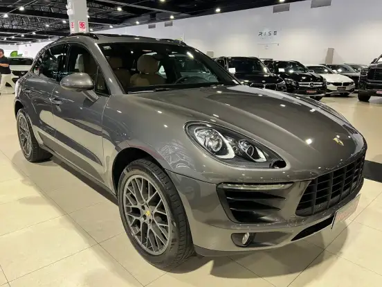 PORSCHE-MACAN-2018